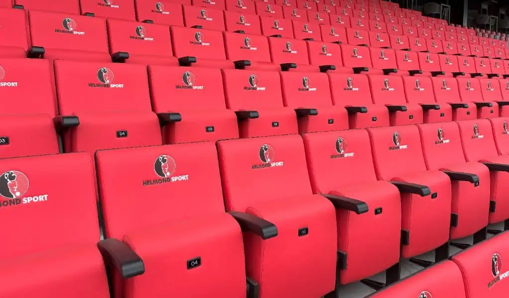 Business-seat-Club-Helmond-Sport-stadionstoelen